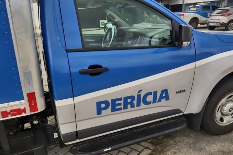 Jovem de 21 anos baleado dentro de condomínio morre em UPA